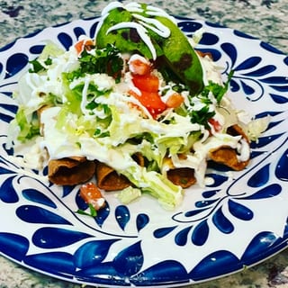 Cheesy Flautas (4)