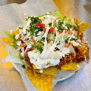 Tinga Nachos Lunch Special